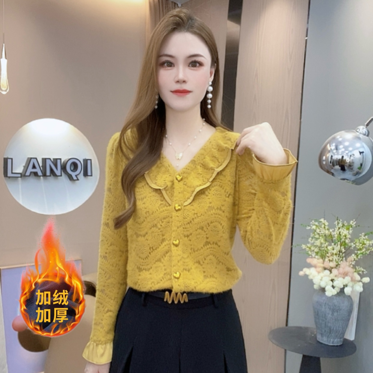 A8912法式气质V领蕾丝衫女士新款百搭打底衫甜美减龄洋气上衣