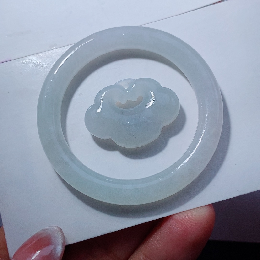 未镶嵌定制翡翠一套价格王炸