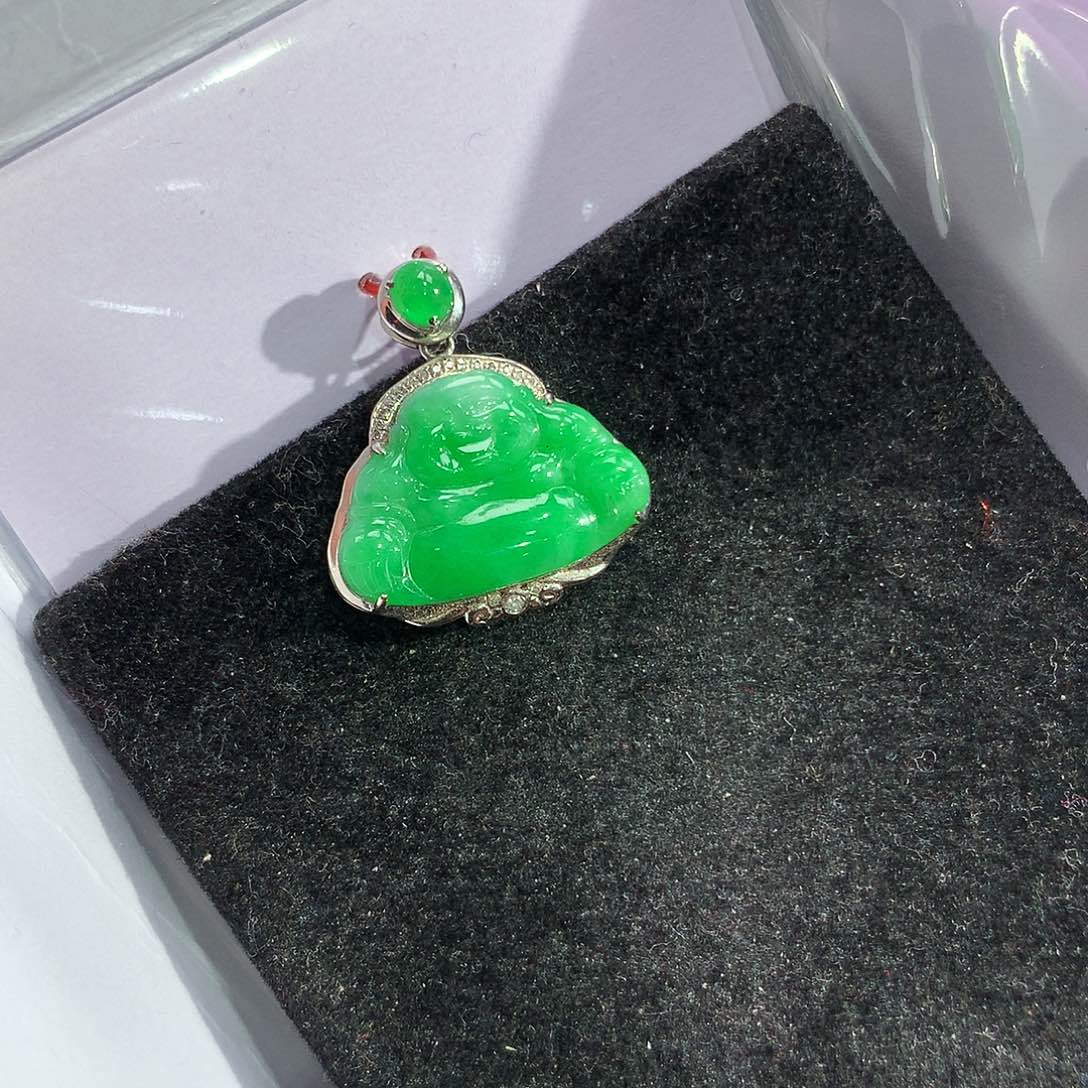 翡翠吊坠(赠链)18K金镶嵌