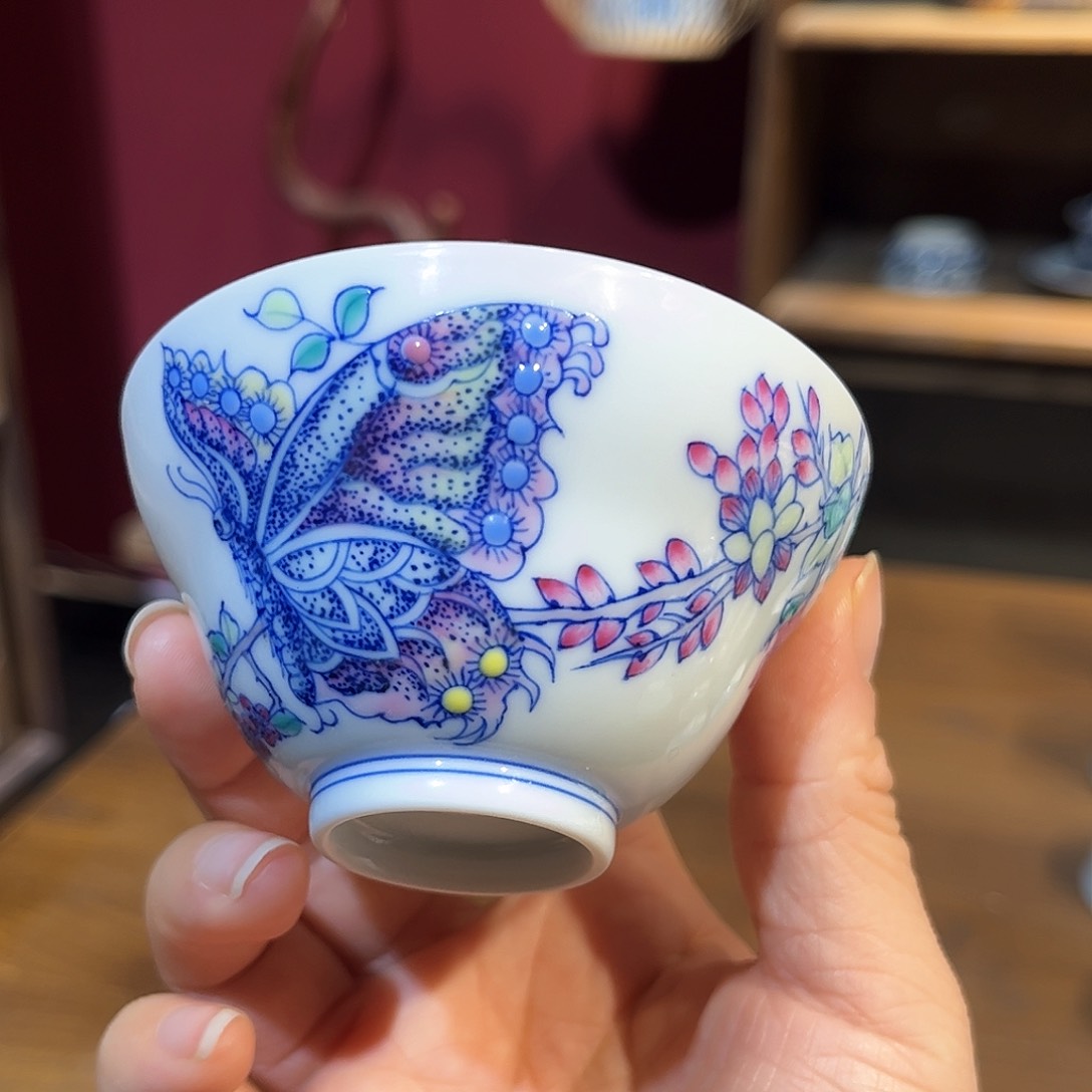 斗彩蝴蝶主人杯。。。。。。。
