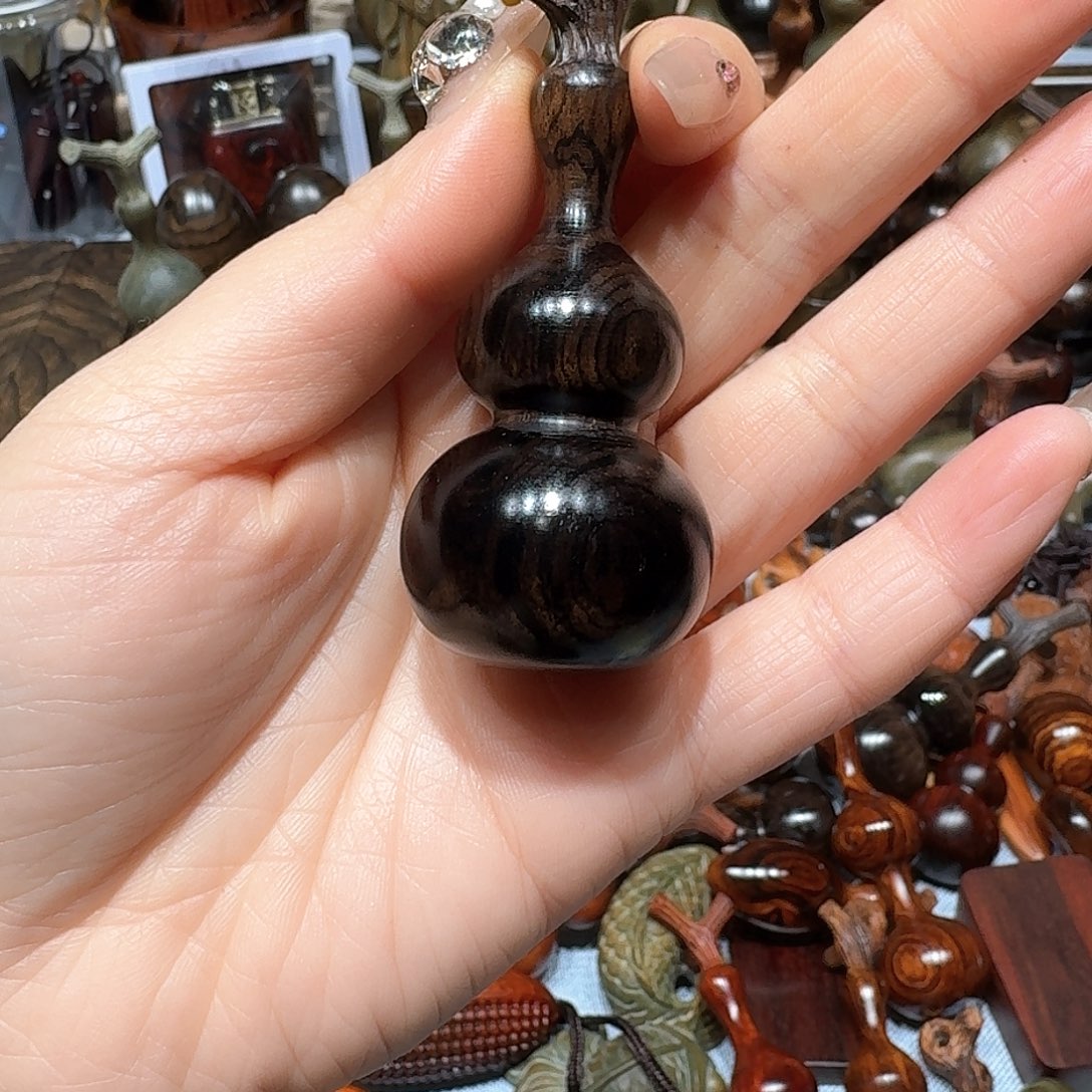 香榧木?**?千年乌木紫光檀葫芦