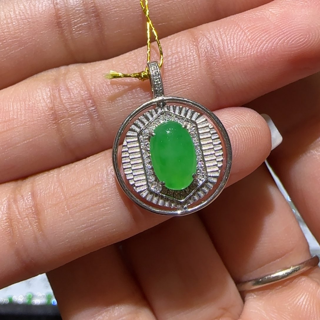 【闪购商品】翡翠颈饰18K金镶嵌宁*天然