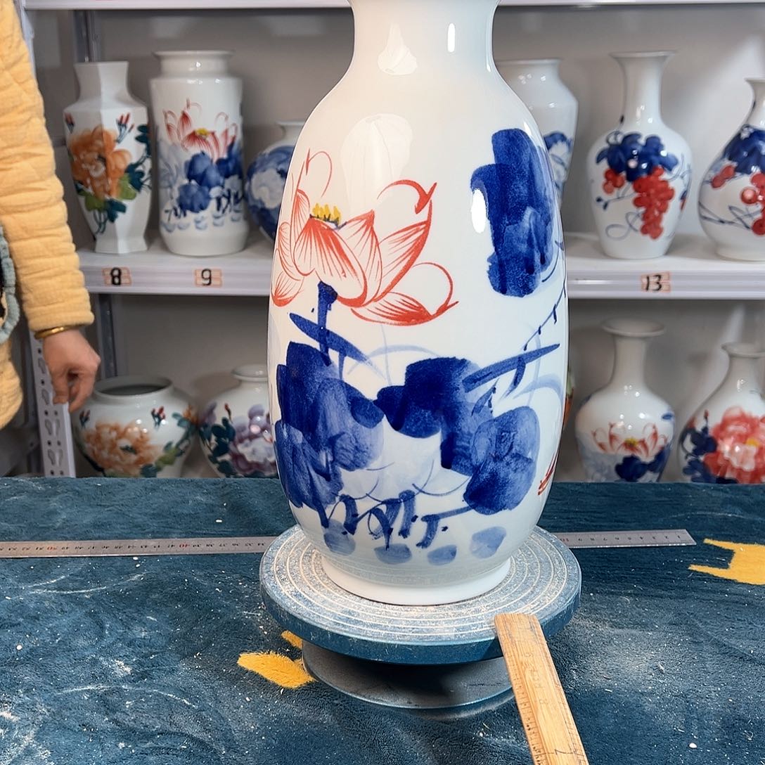 摆件景德镇陶瓷冬荷