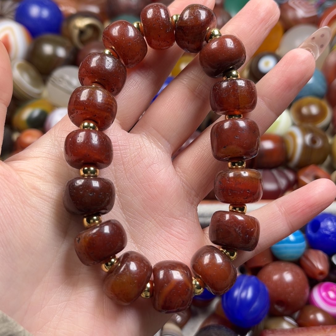 玛瑙/玉髓颈饰未镶嵌