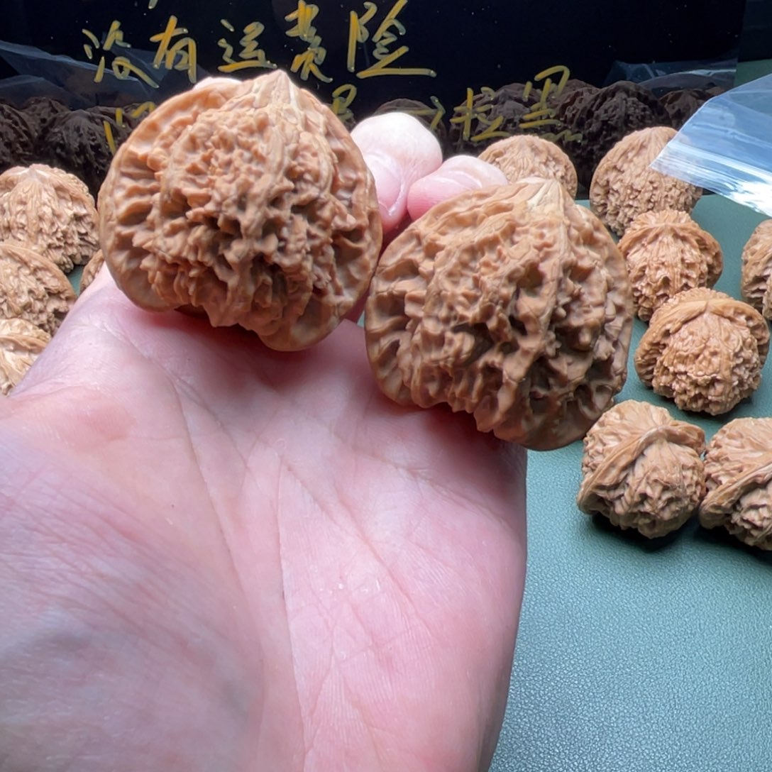 核桃把件44全品满天星