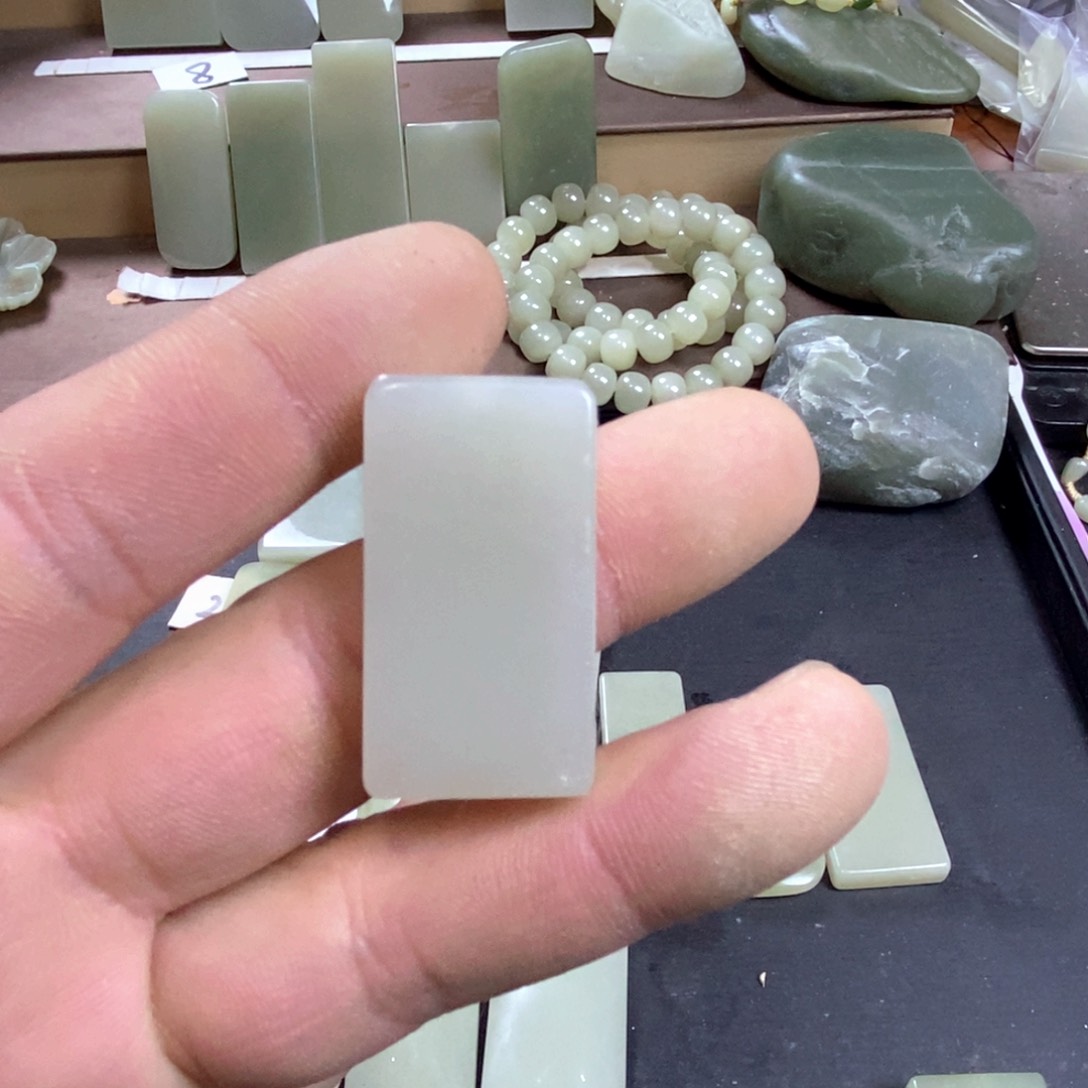 颈饰未镶嵌和田玉一****魔010