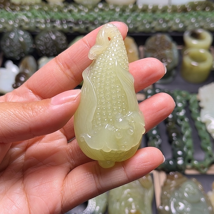 ꧁***꧂和田玉未镶嵌挂件