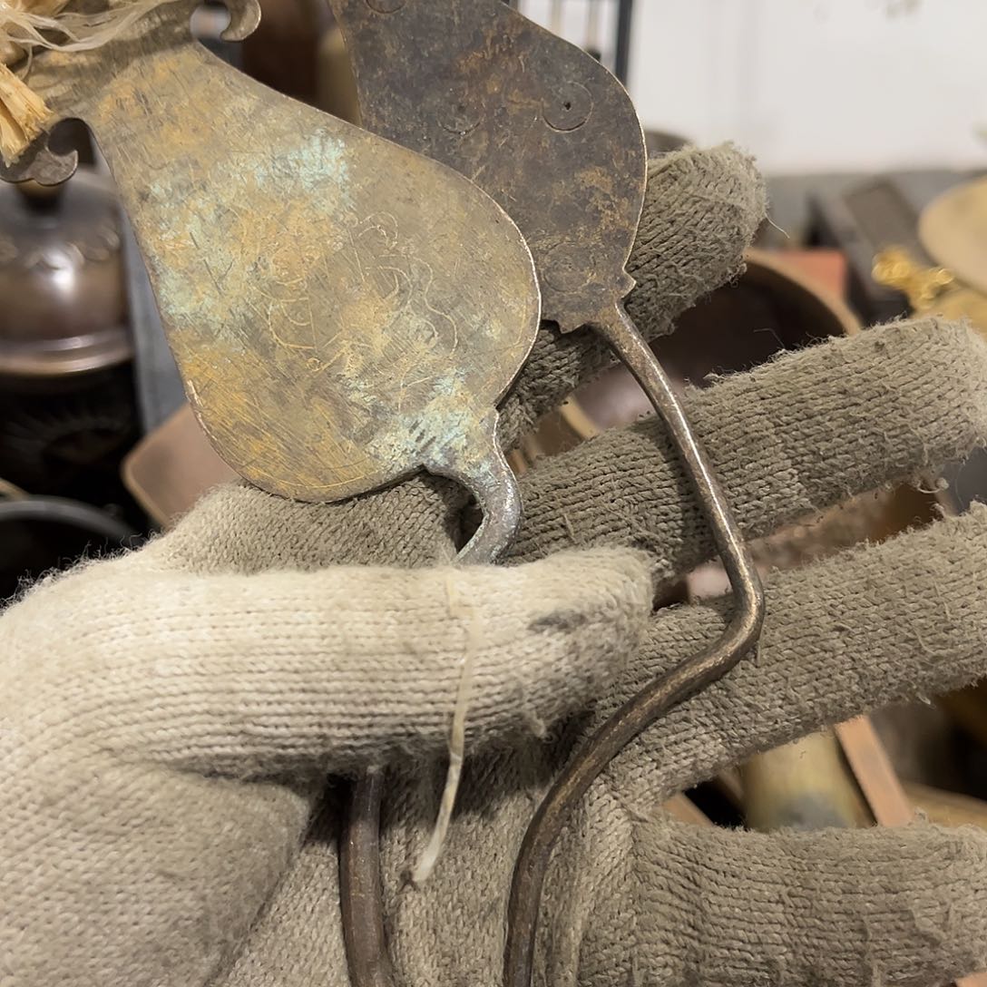 S***l闪电购铜摆件工艺品