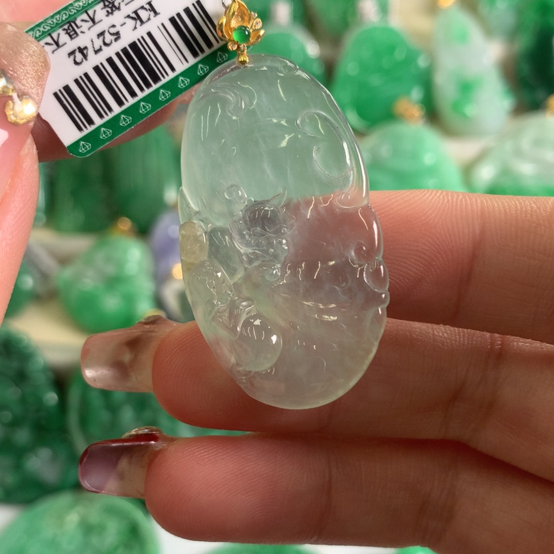 翡翠吊坠(不含链)18K金镶嵌