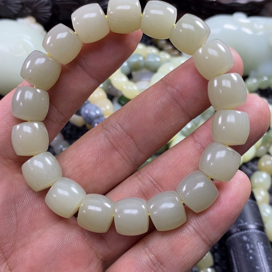 和田玉手链未镶嵌