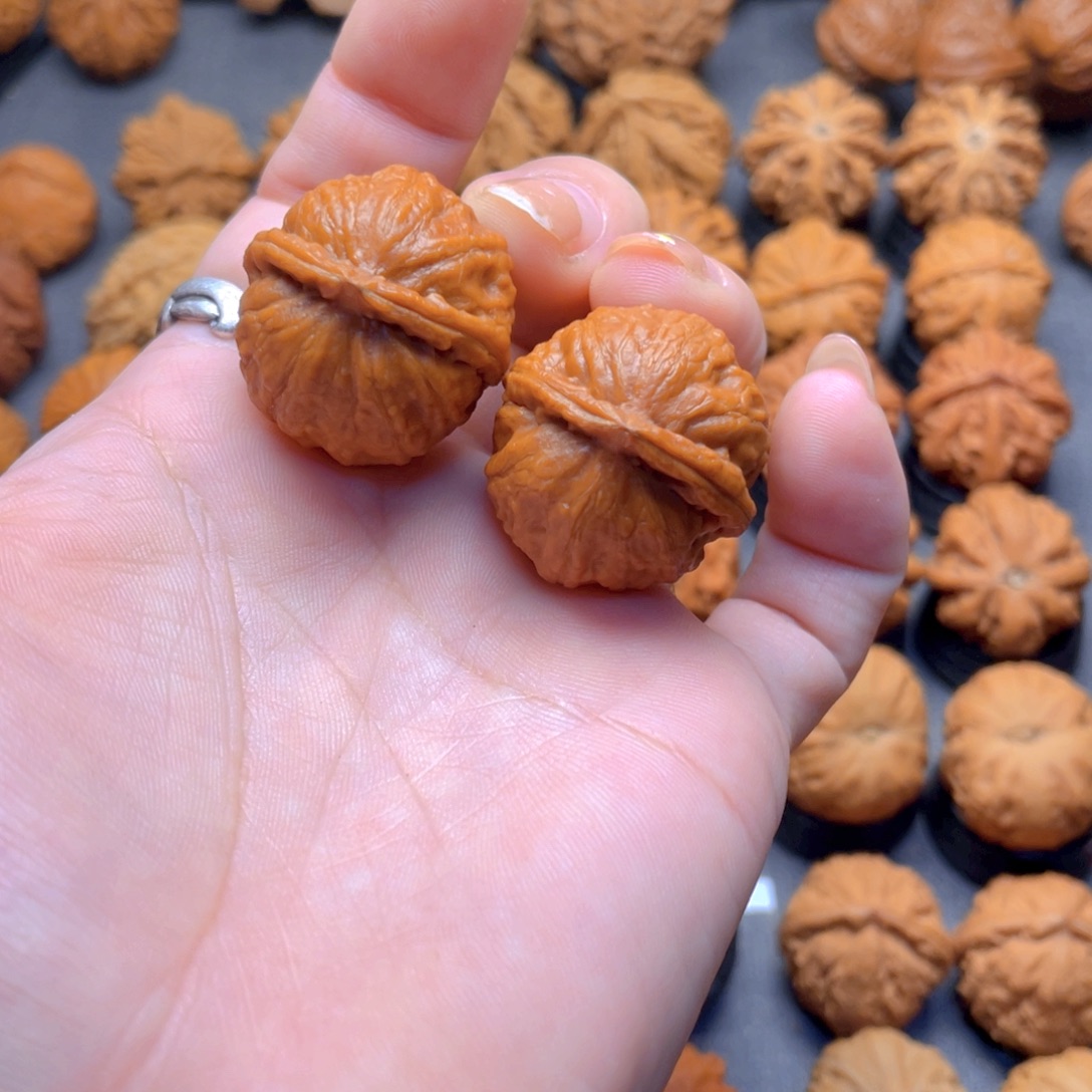 核桃文玩把件小肉丸