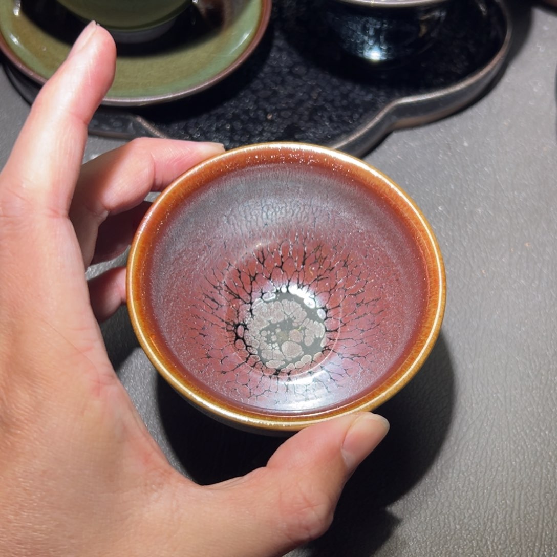 茶盏你就这样把我们之间不一样吧