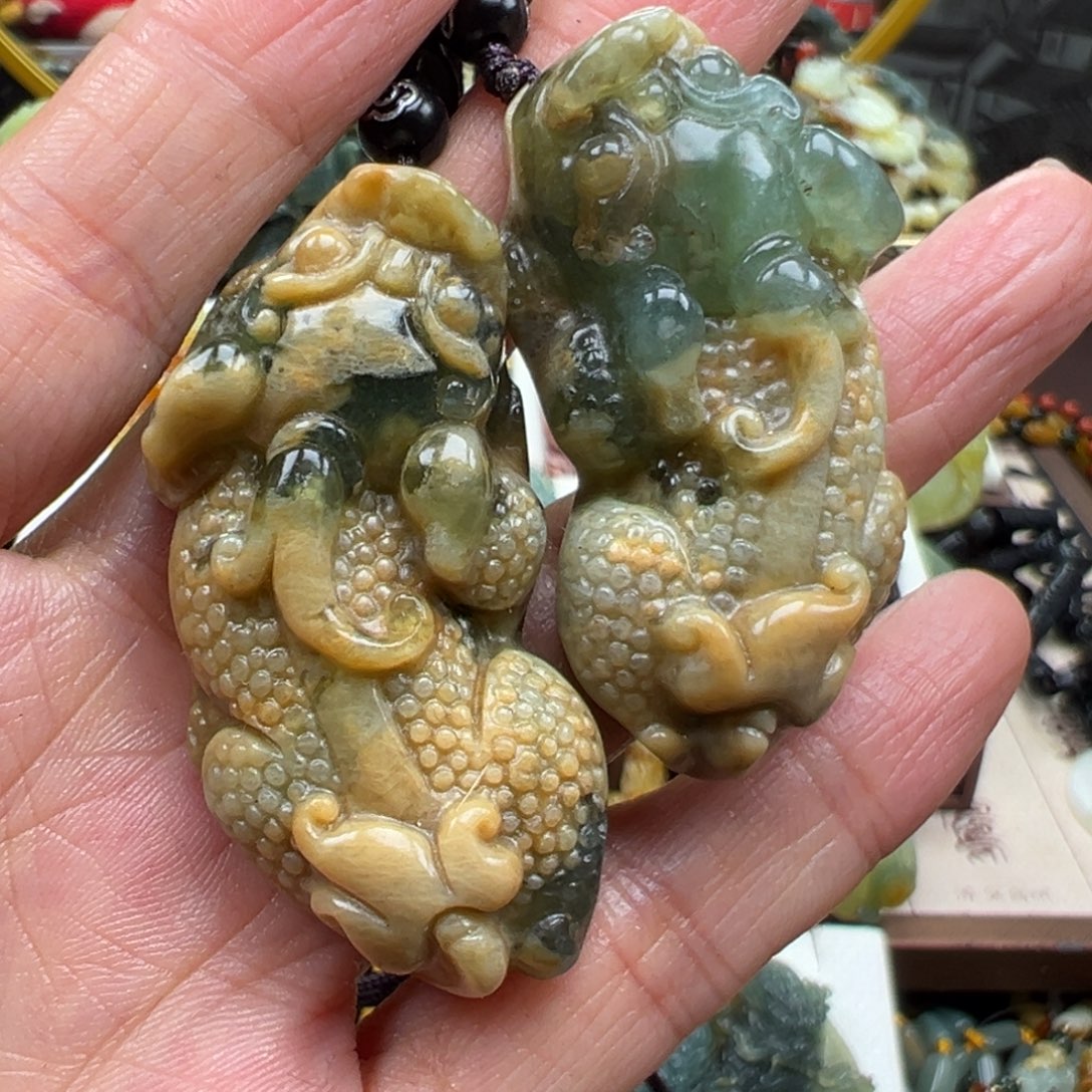 岫玉未镶嵌挂件挂件