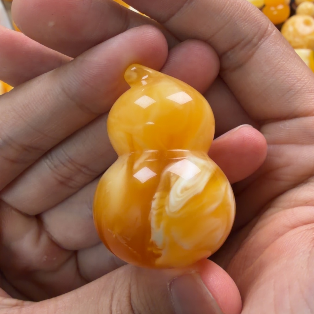 琥珀未镶嵌珠宝奇石21g