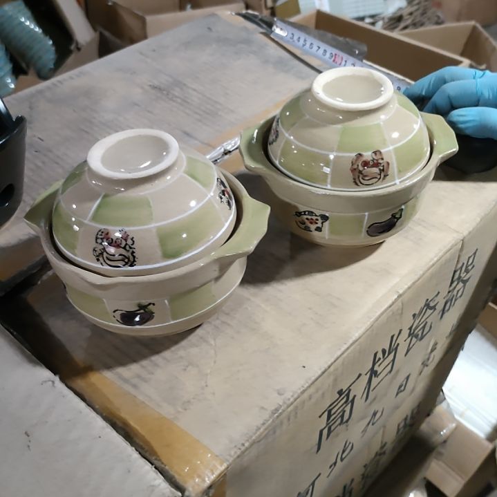 摆件盘子碗茶壶啥都有