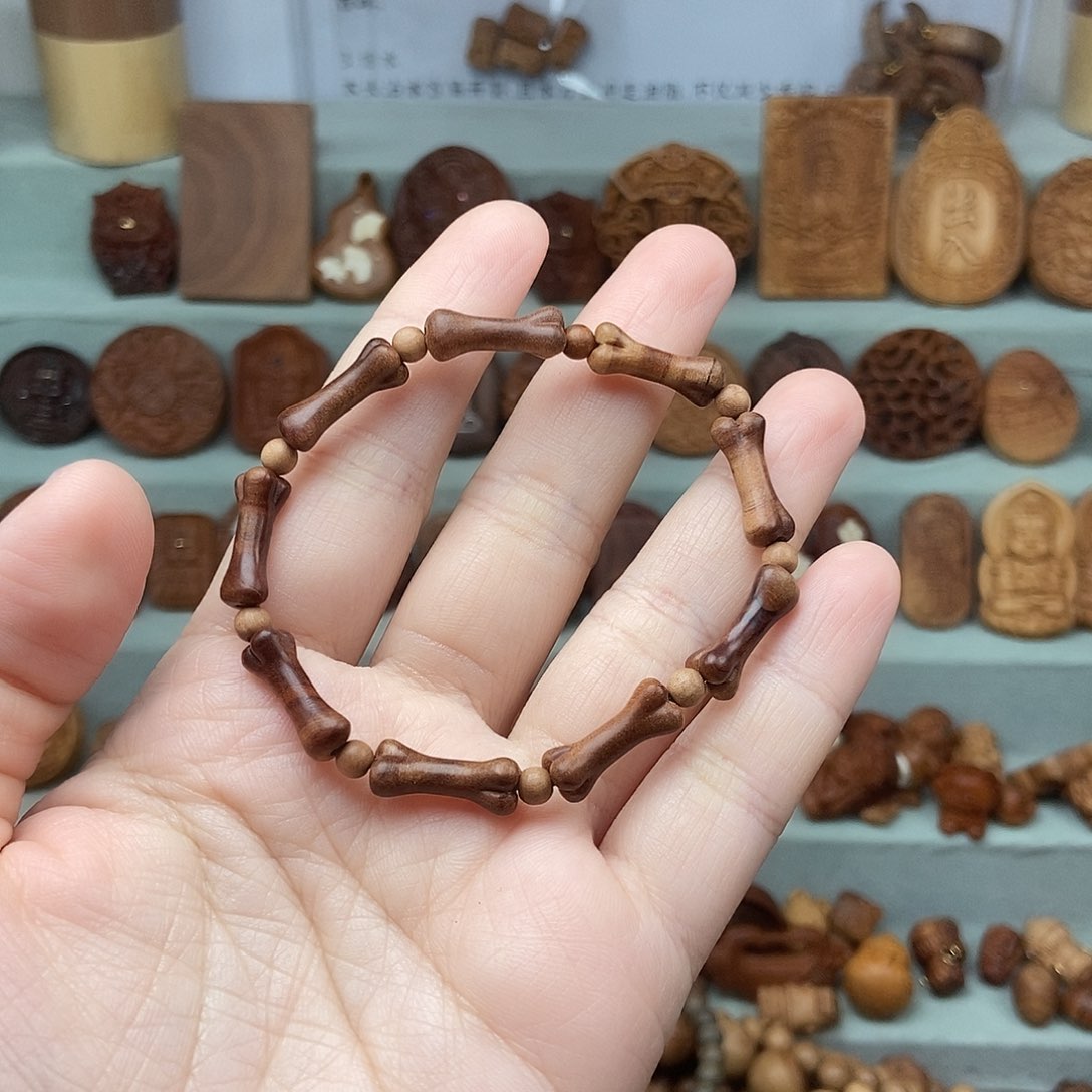 檀香木无事牌R****n福利价