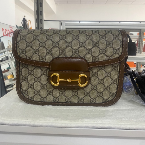 99新 GUCCI/古驰 古驰 老花马鞍包中号 底长25