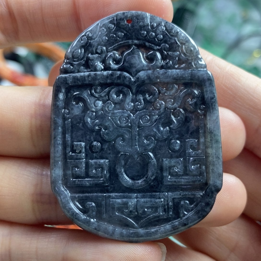 翡翠颈饰未镶嵌吊坠