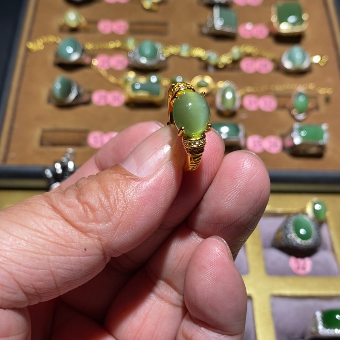 和田玉（碧玉）戒指未镶嵌