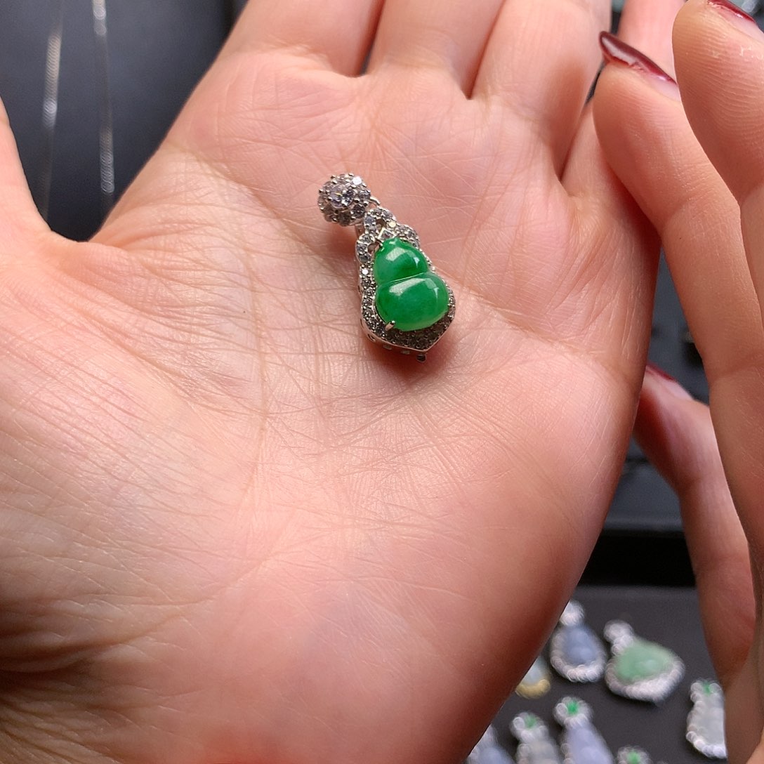 翡翠银S925镶嵌颈饰L***妮11111