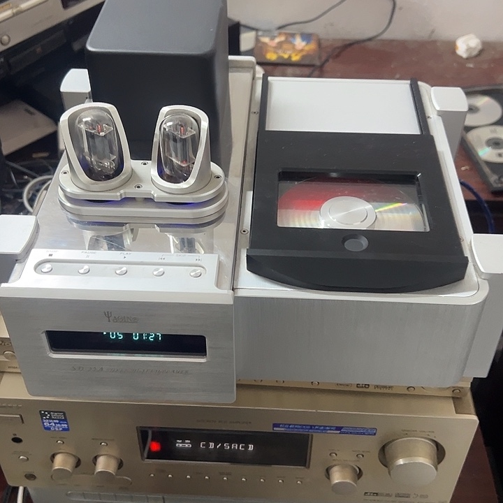 9新胆CD机，不包邮，