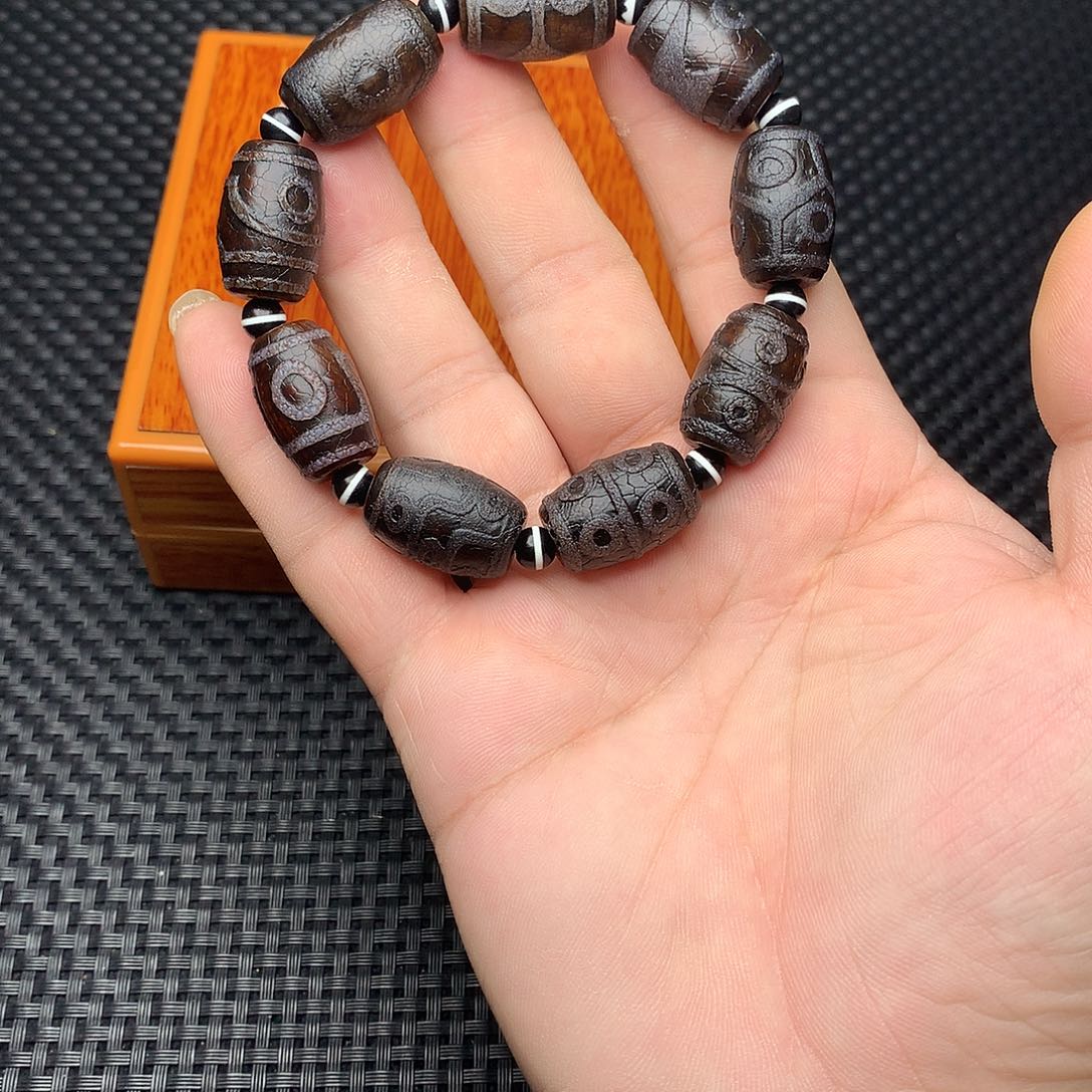 @***。玛瑙/玉髓未镶嵌手链