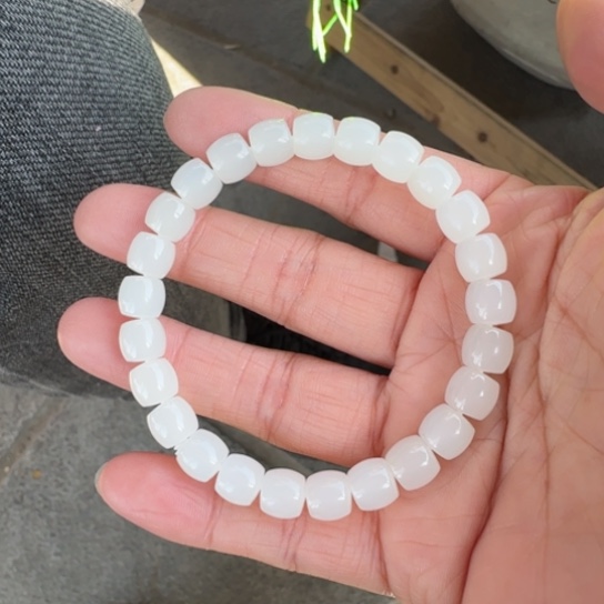 和田玉手链未镶嵌新疆羽田冰坑老料特细特油卡8无包容