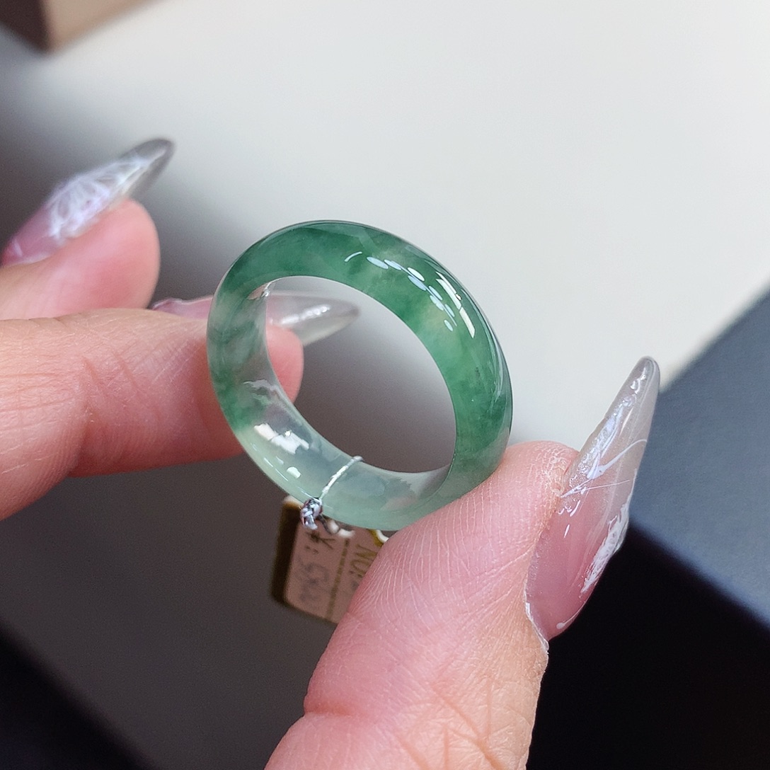 翡翠戒指未镶嵌24号