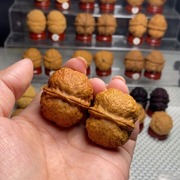 文玩核桃把件虎头蛙18