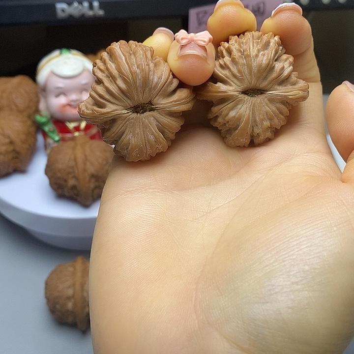 文玩核桃吊坠四座楼