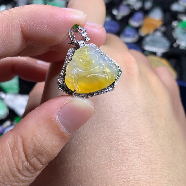 翡翠吊坠(不含链)18K金镶嵌