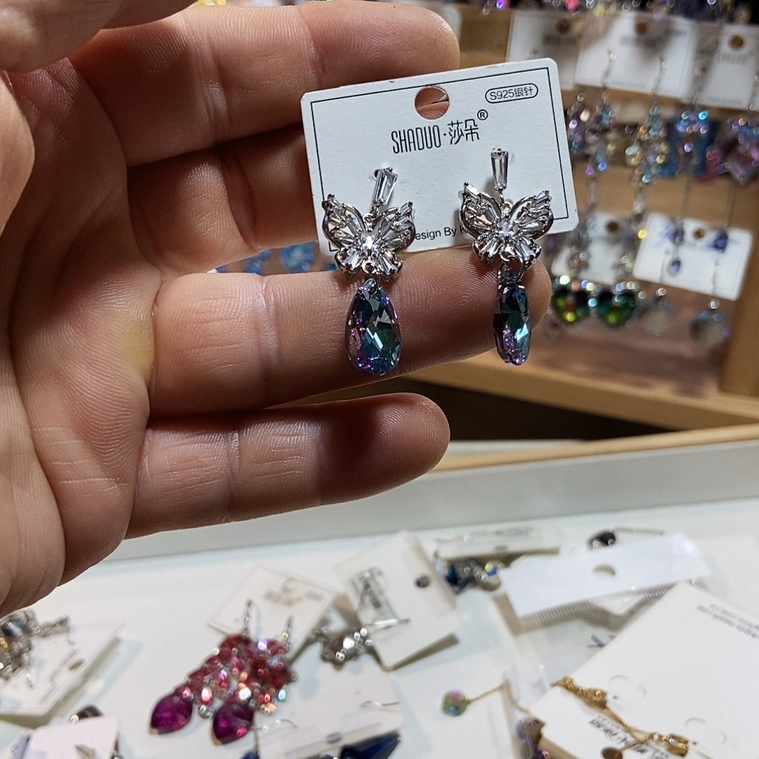 锆石纯铜合金耳钉