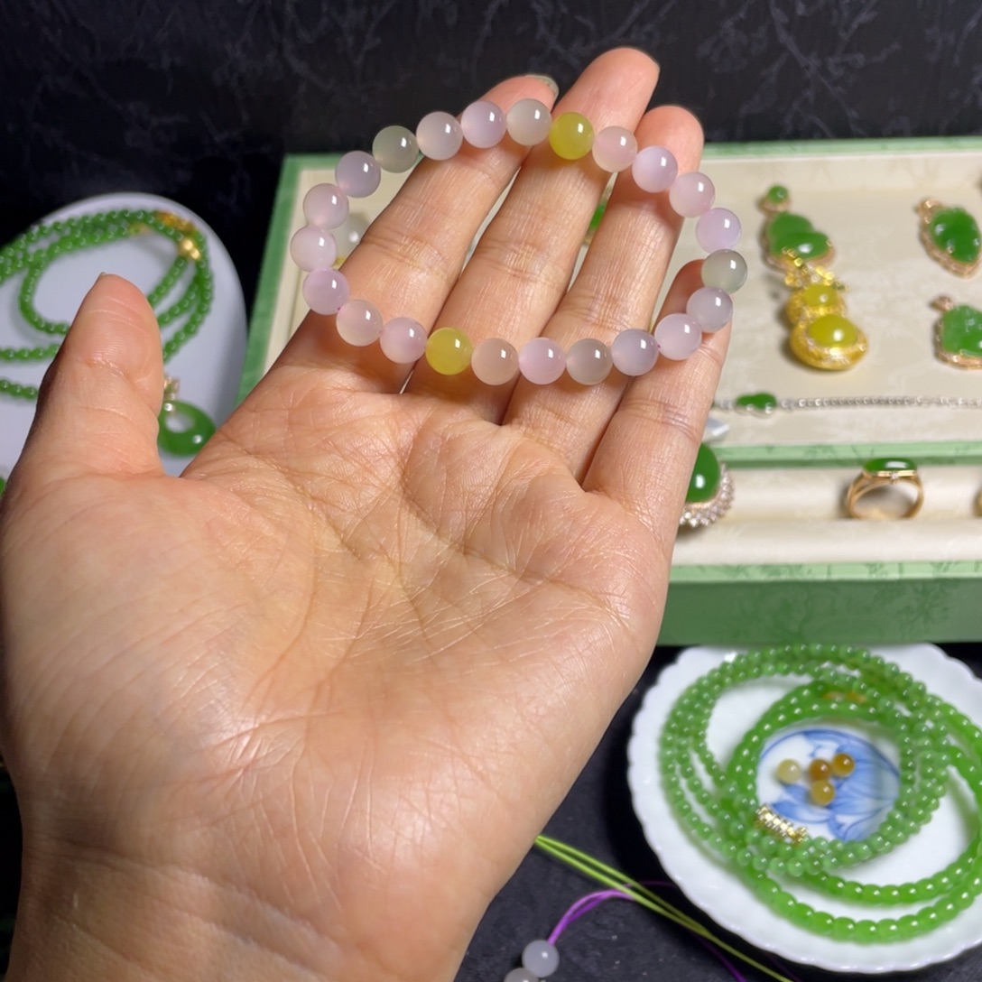 和田玉未镶嵌手串