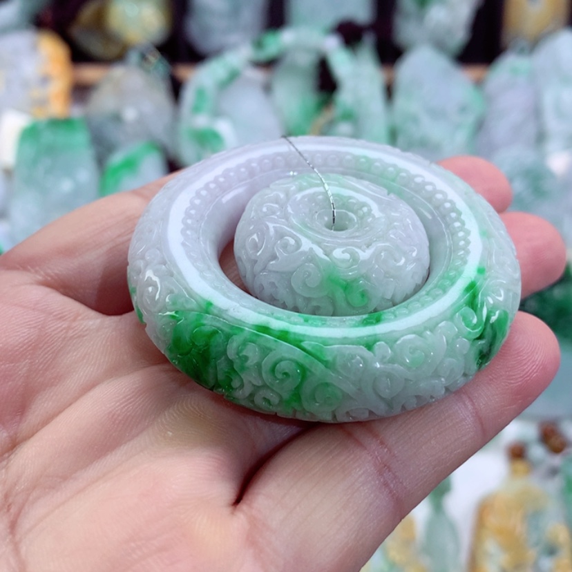 【闪购商品】翡翠吊坠(不含链)未镶嵌