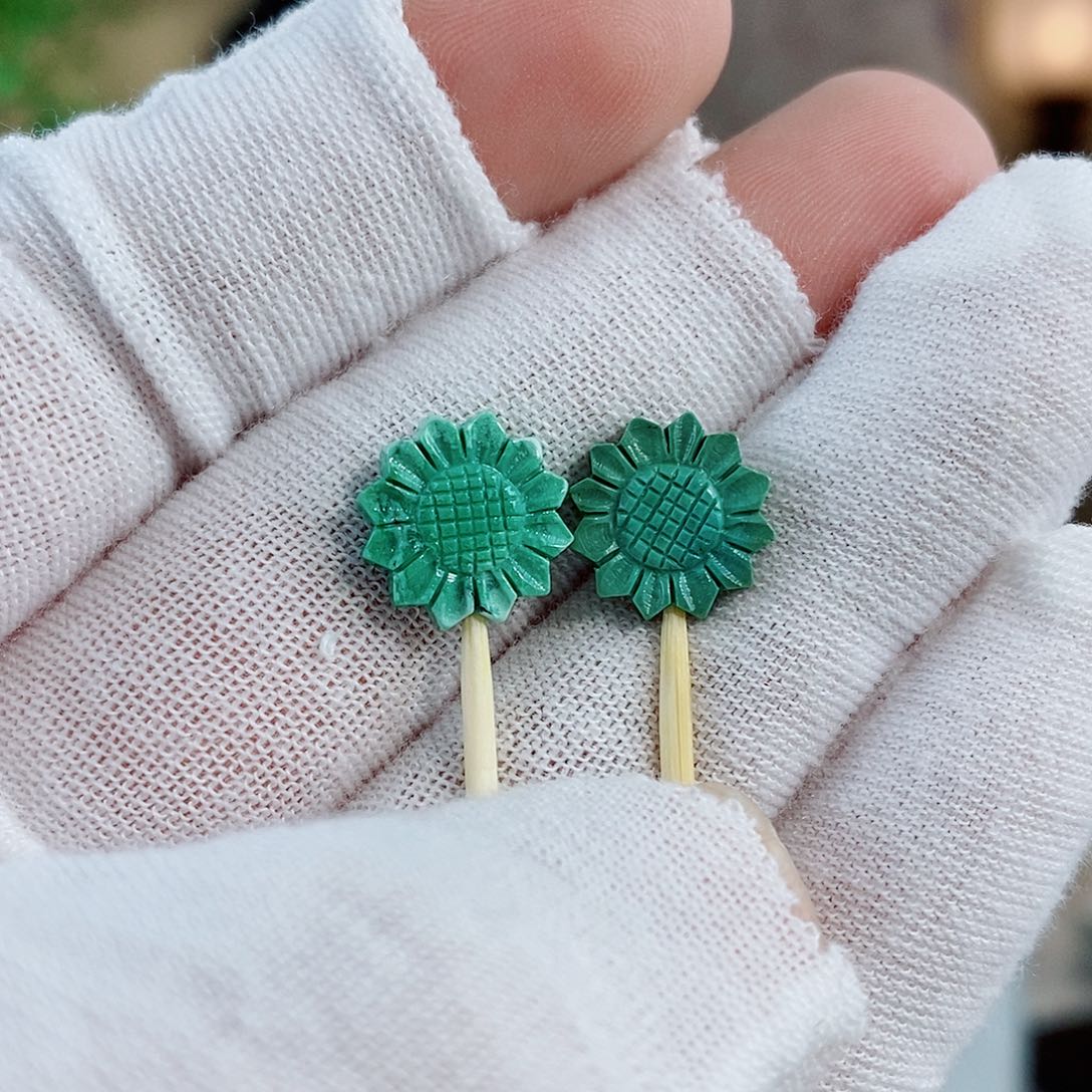 未镶嵌绿松石珠宝奇石