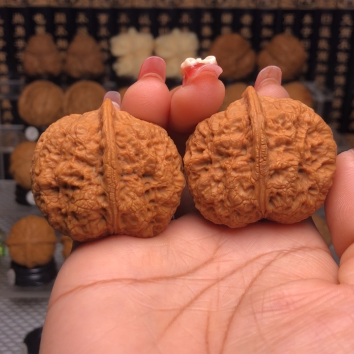 橄榄核吊坠68九五帝皇蟾