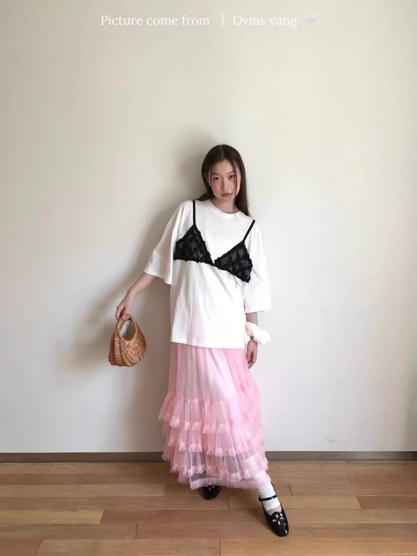 【妙女郎】设计款黑蕾丝吊带假两件T恤