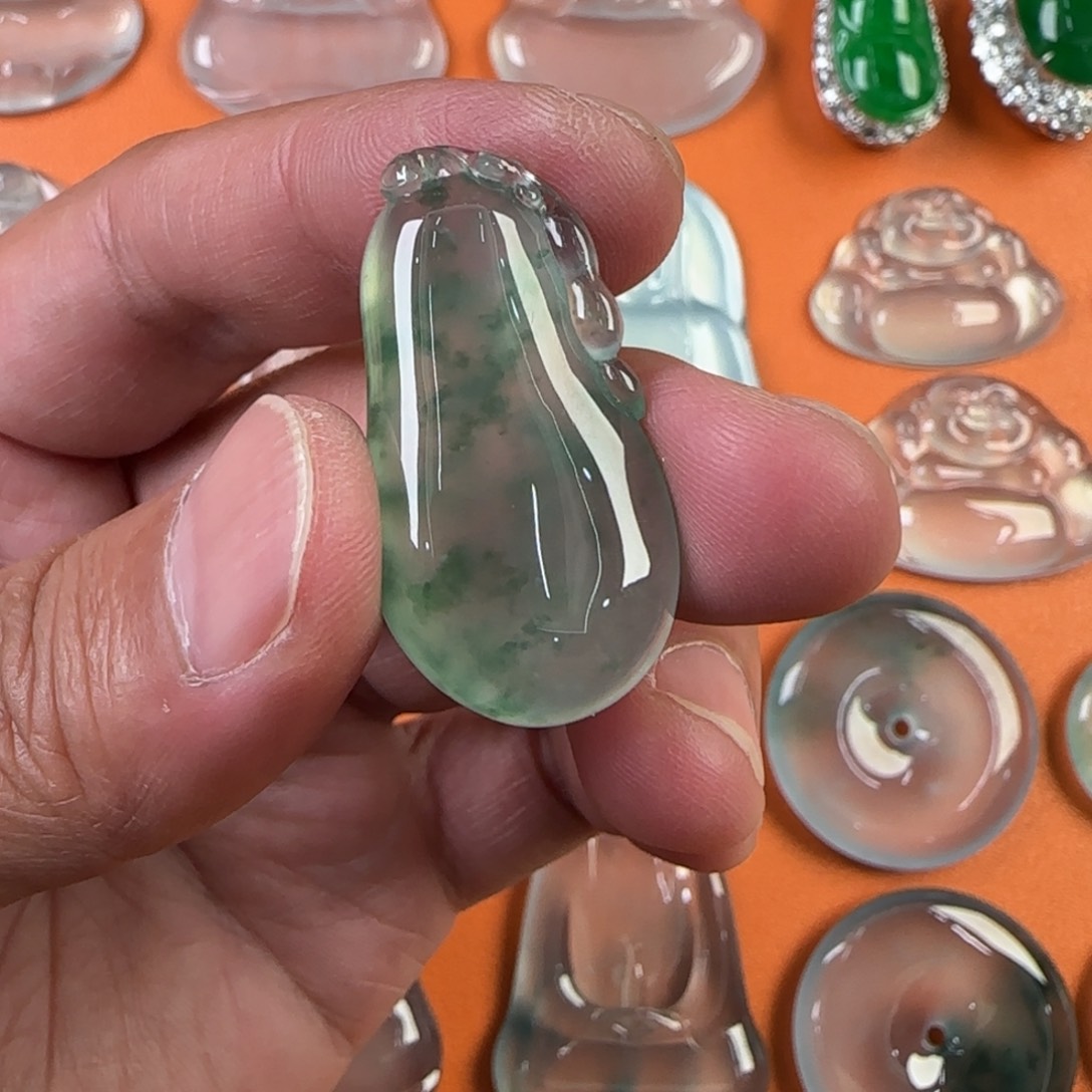 定制翡翠未镶嵌天然