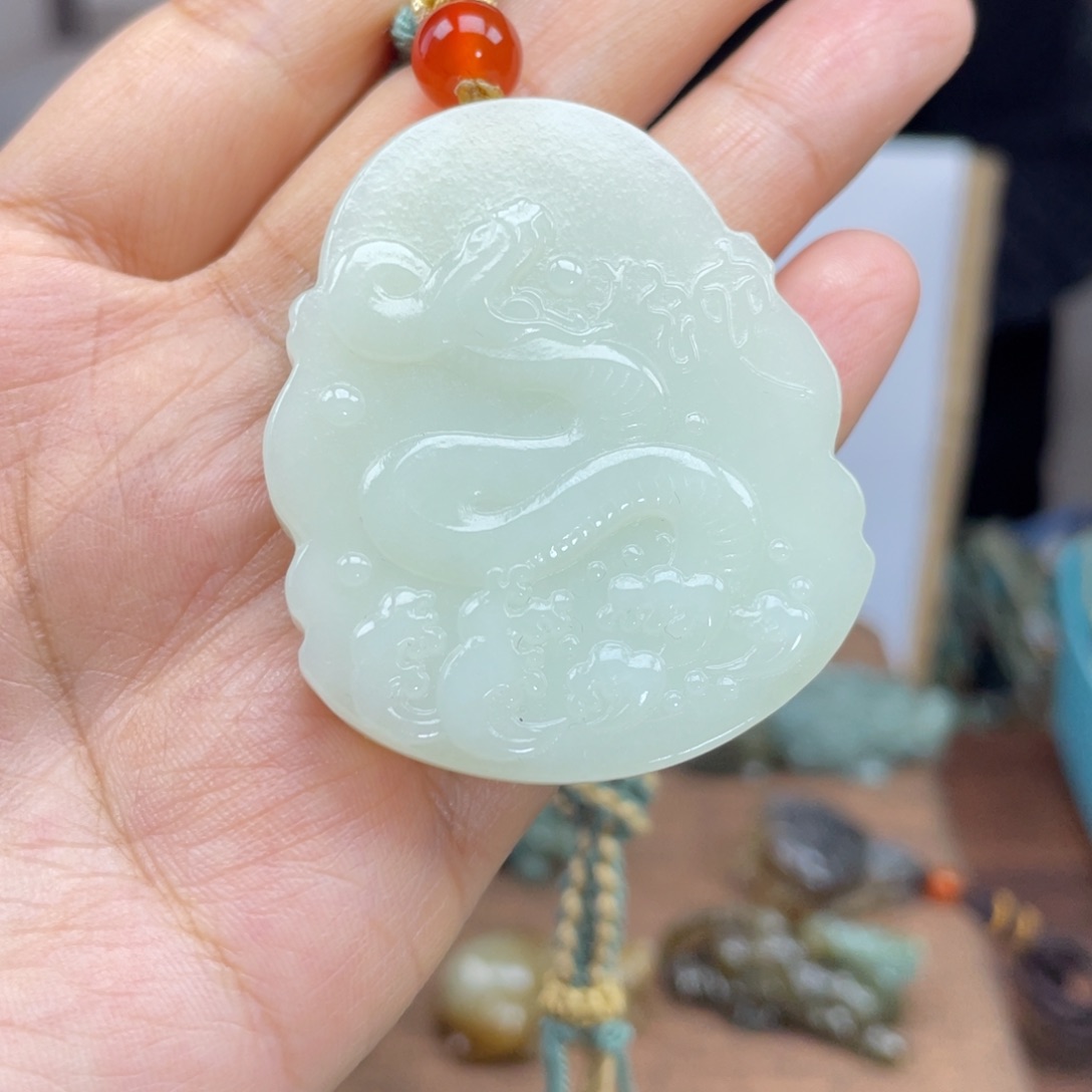 和田玉颈饰未镶嵌