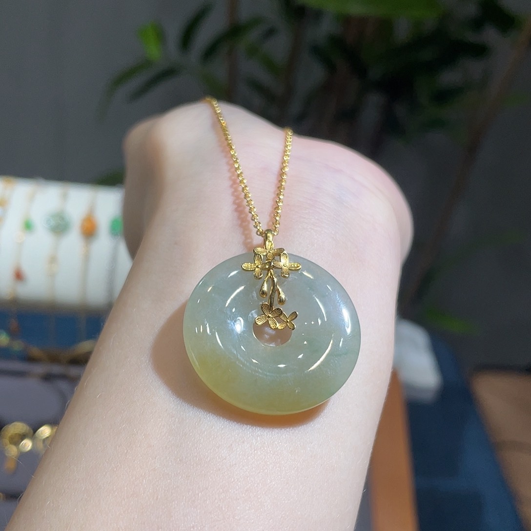 翡翠18K金镶嵌吊坠(不含链)甜甜圈
