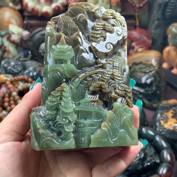 岫岩河磨玉（透闪石质玉）把件未镶嵌