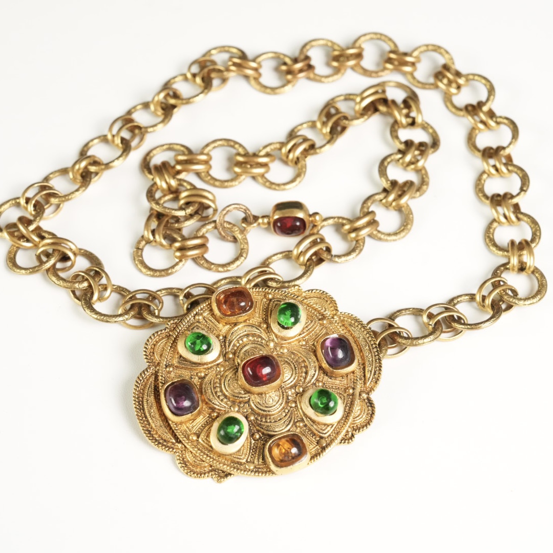 Chanel 卡尔琉璃圆盘腰链