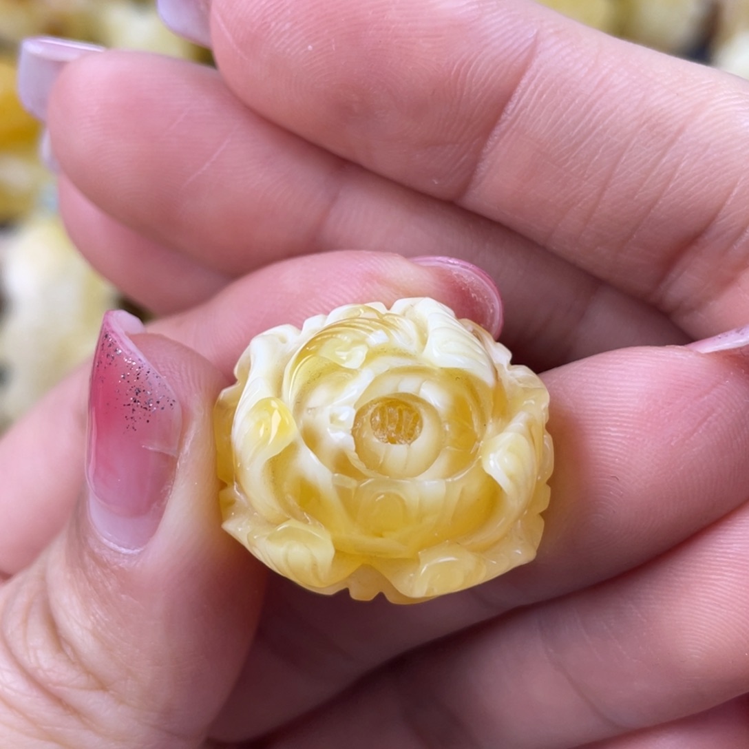 琥珀裸石未镶嵌蜜蜡