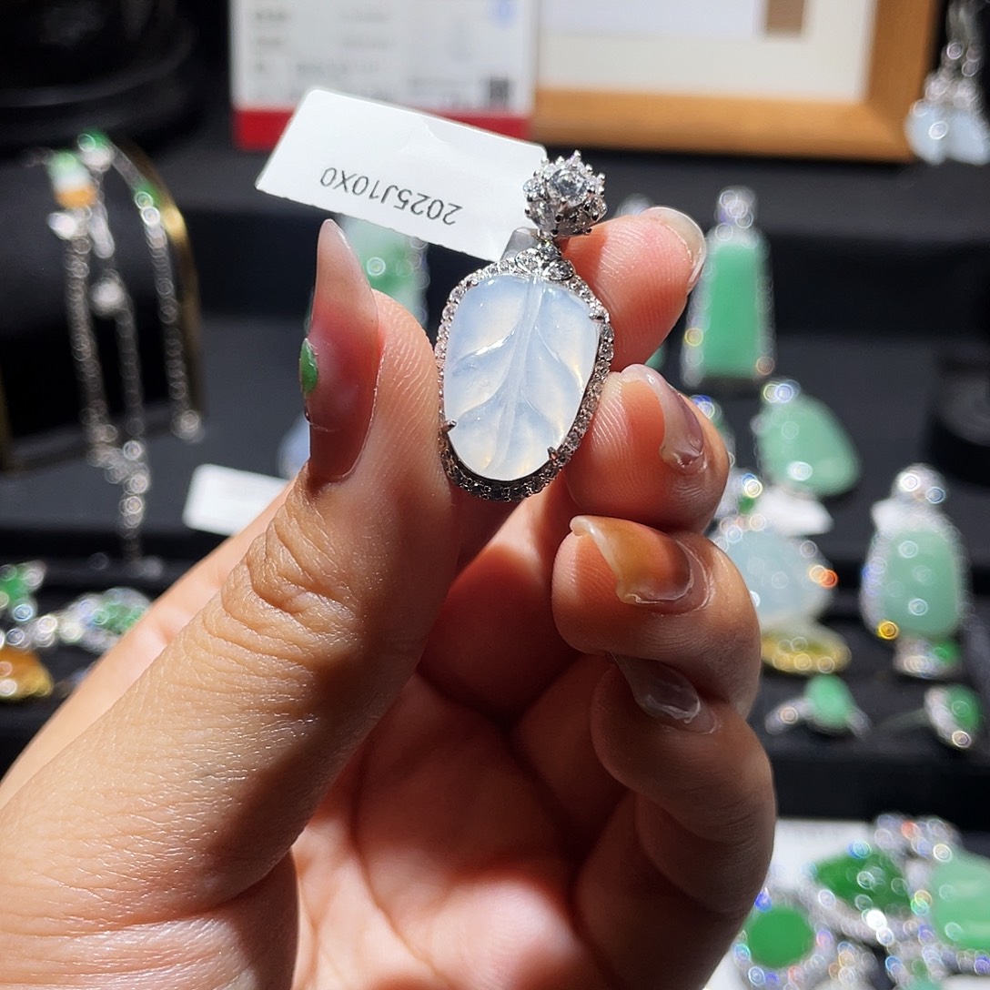 翡翠银S925镶嵌颈饰