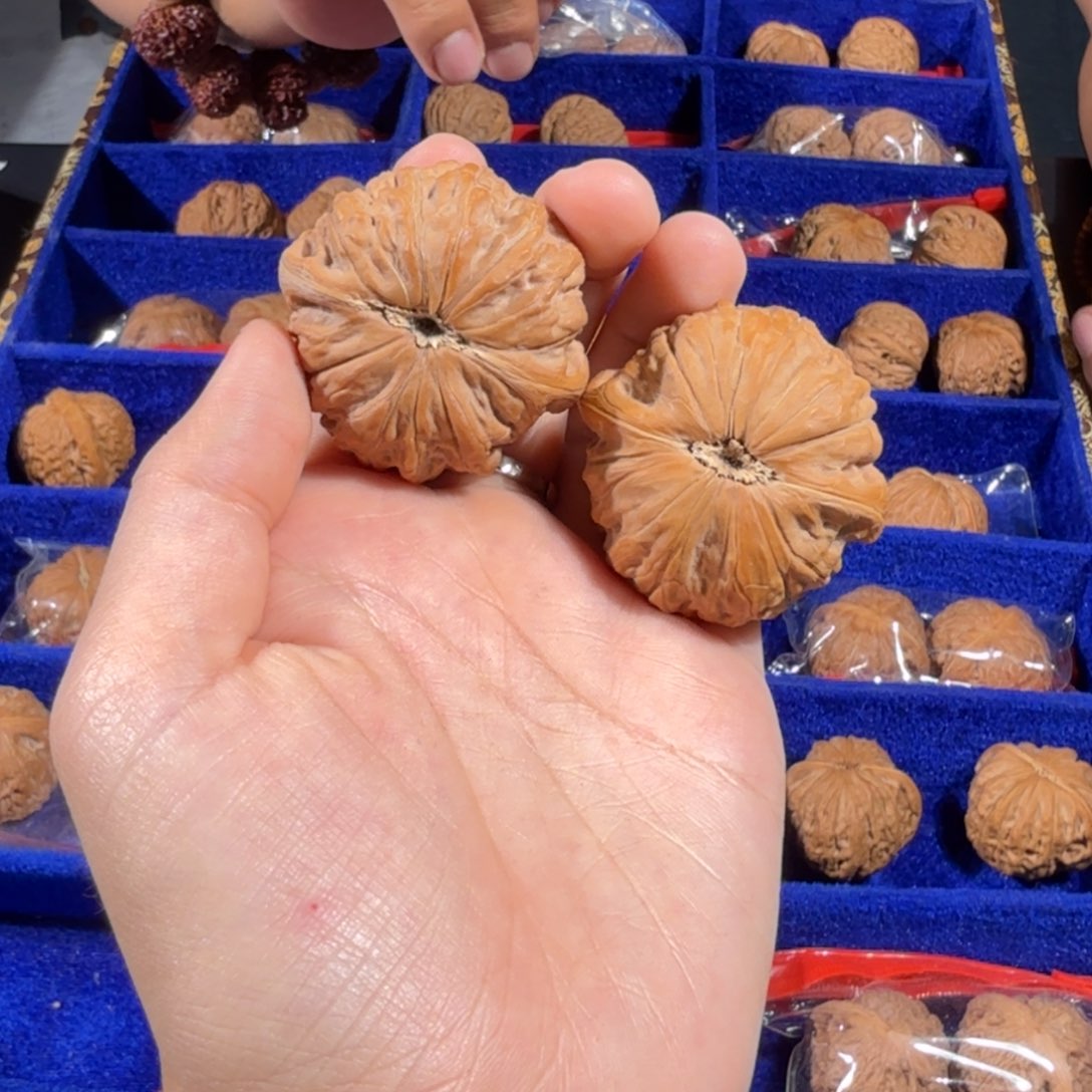 文玩核桃把件226号43mm铁锤妹妹