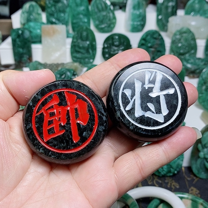 未镶嵌独山玉颈饰