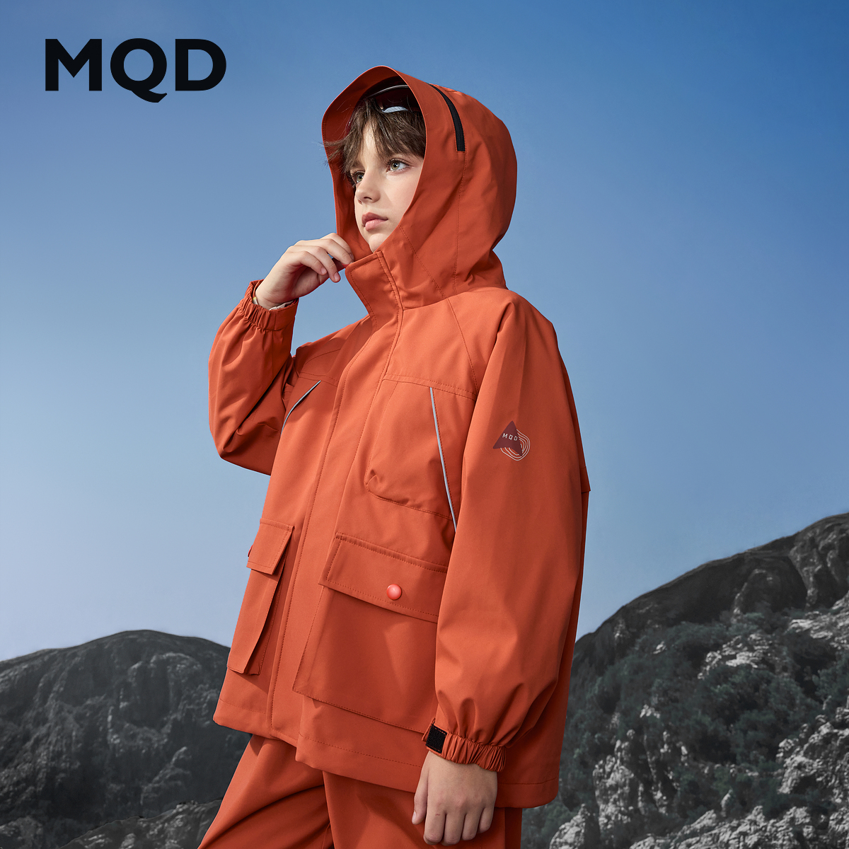 MQD【无氟】男童25秋新户外工装撞色拼块连帽外套登山服9653W0840
