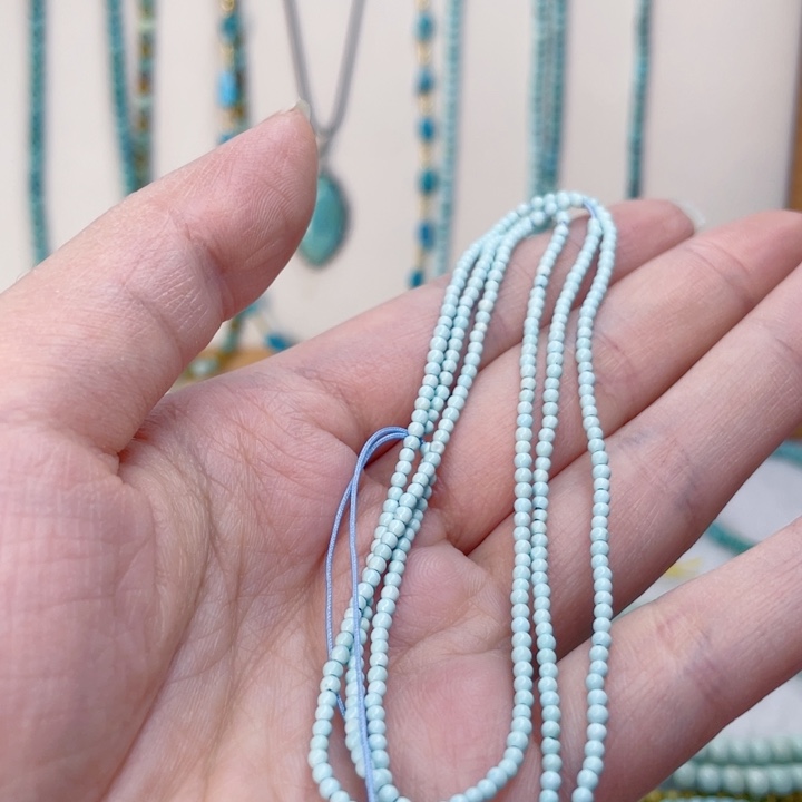 绿松石未镶嵌颈饰