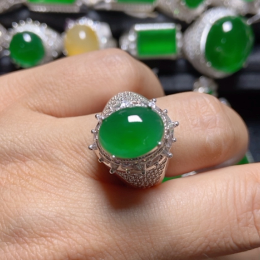 【闪购商品】翡翠颈饰未镶嵌翡翠