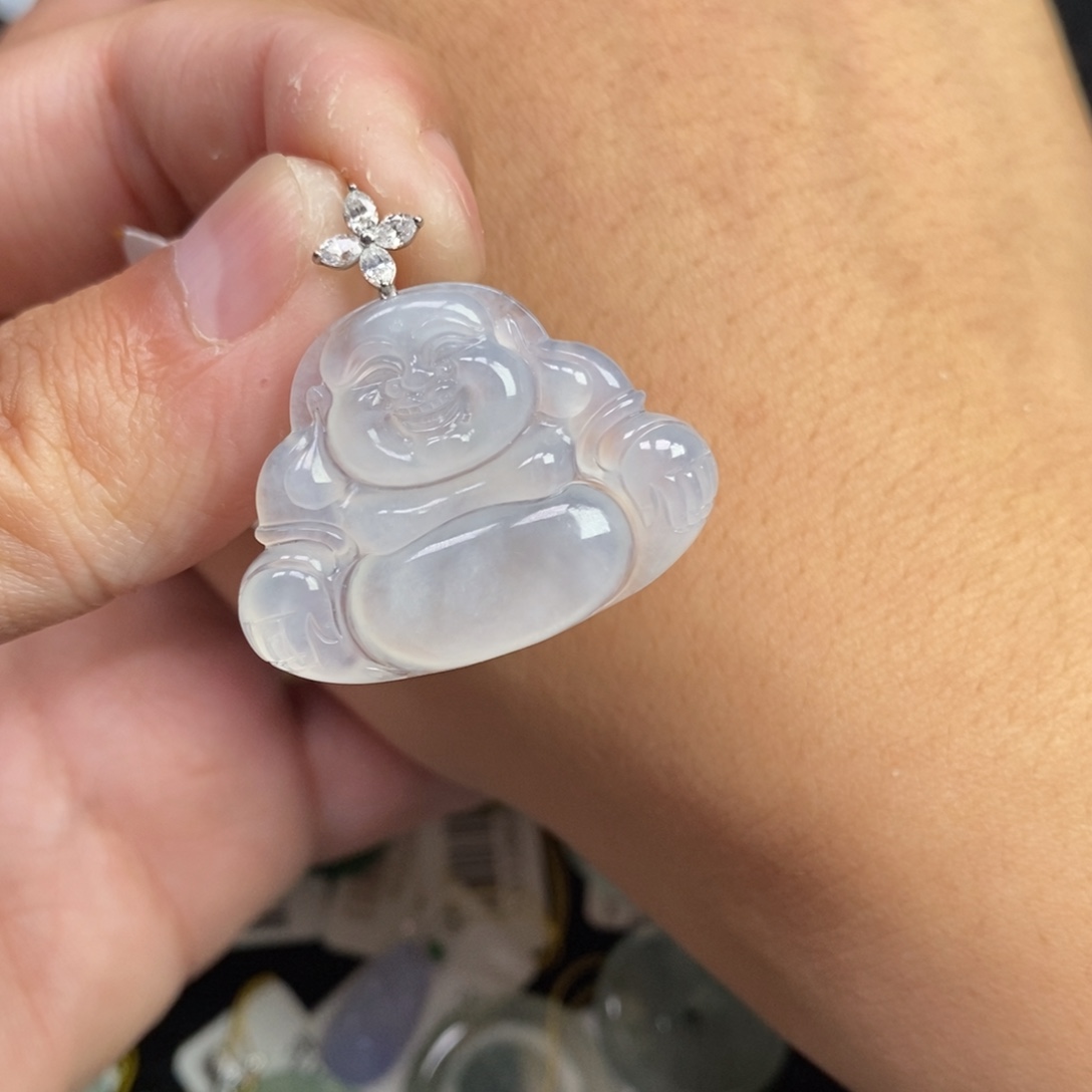 翡翠18K金镶嵌颈饰佛公